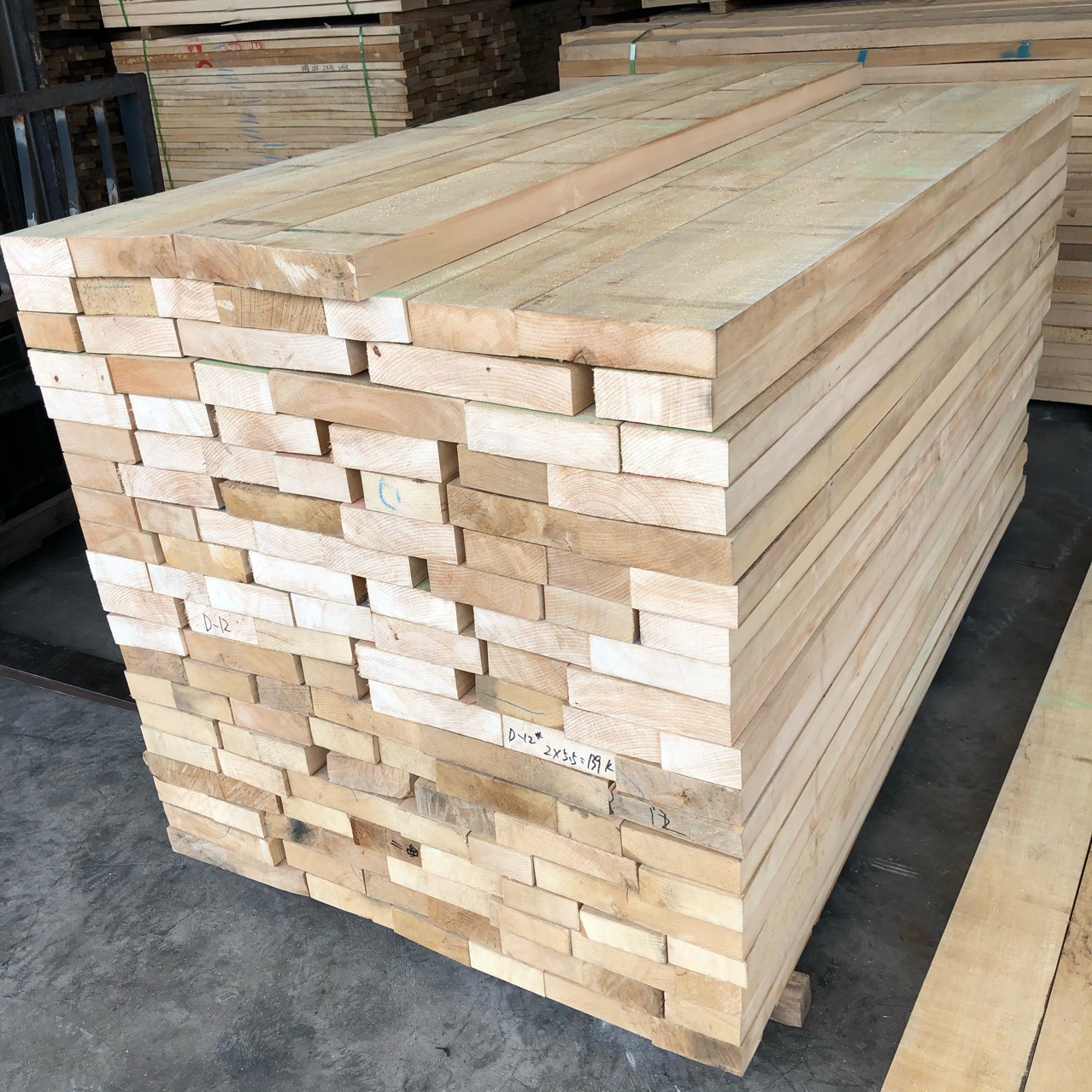 椴木板材俄罗斯东北实木板材烘干木板宽板椴木