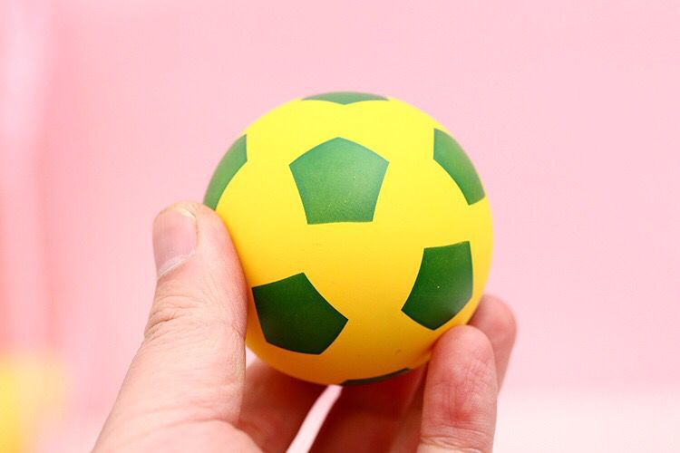 韩版 小清新 功夫足球空心弹力球60mm足球模型摆件儿童玩具橡胶球