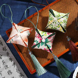 中国风绸缎四角香包端午香袋纯中药配方防疫香囊车载随身挂饰定制