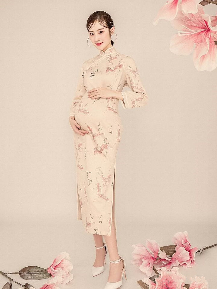 展会新款孕妇拍照服装国风印花旗袍写真艺术孕照影楼摄影孕妇装