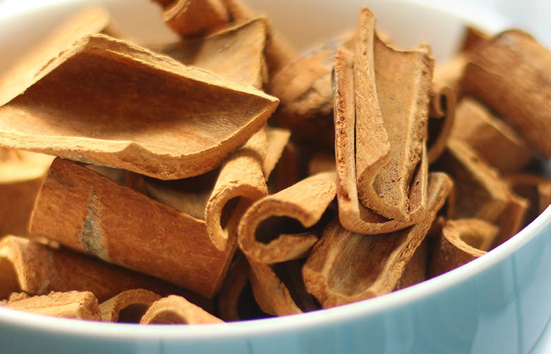 广西特产桂皮去皮烟桂桂皮粒肉桂香料调料炖肉卤料大全产地直销