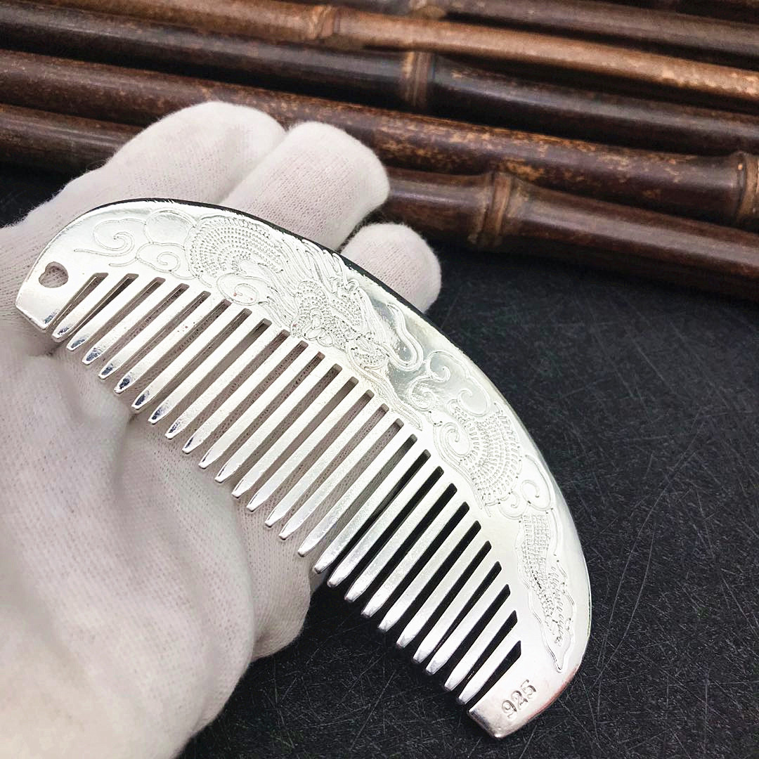 地摊景区热卖高档镀银核子时尚精美节日银梳子礼品流行合金银梳子