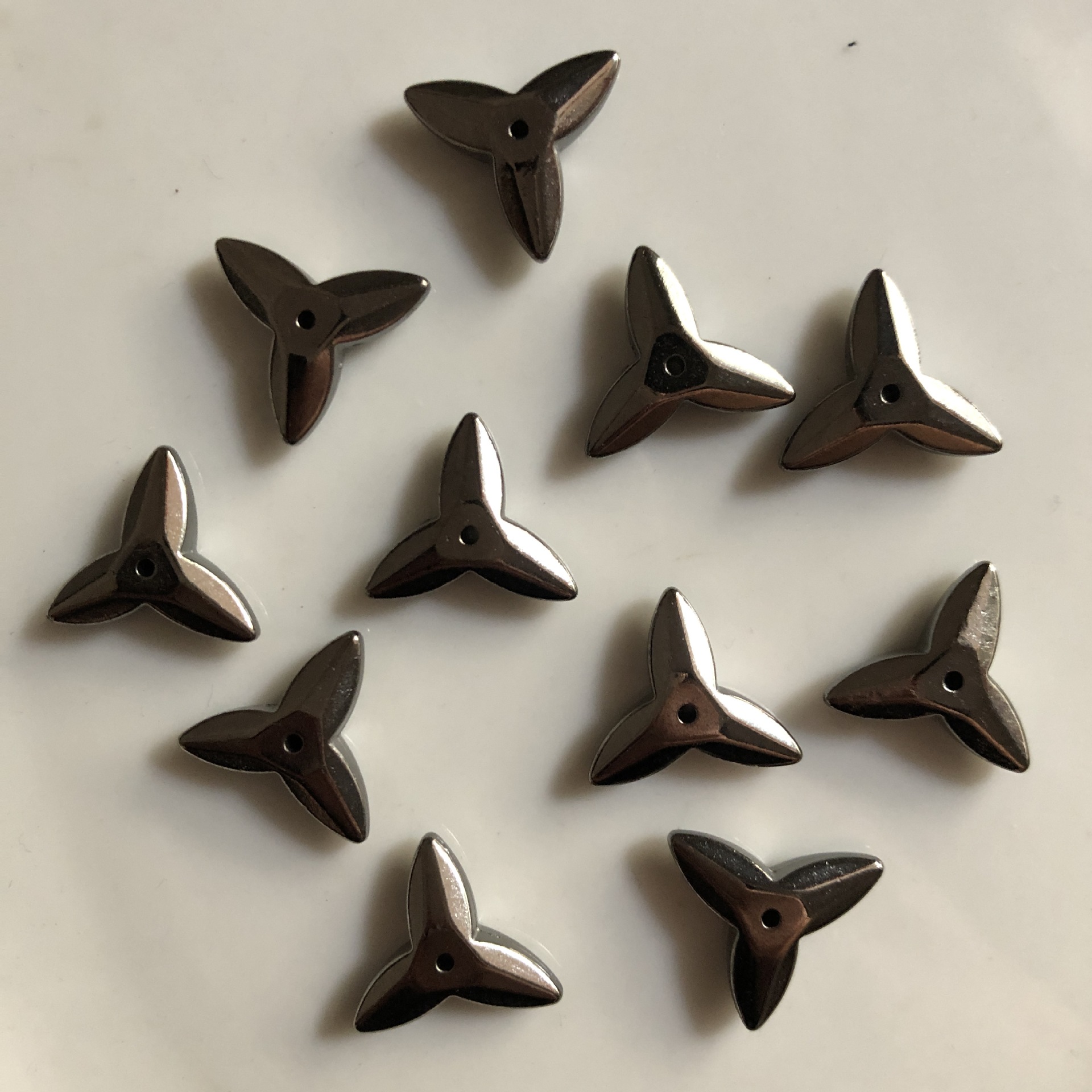 水镀珠新模型 三角飞镖型 鞋材手工包工艺品辅料