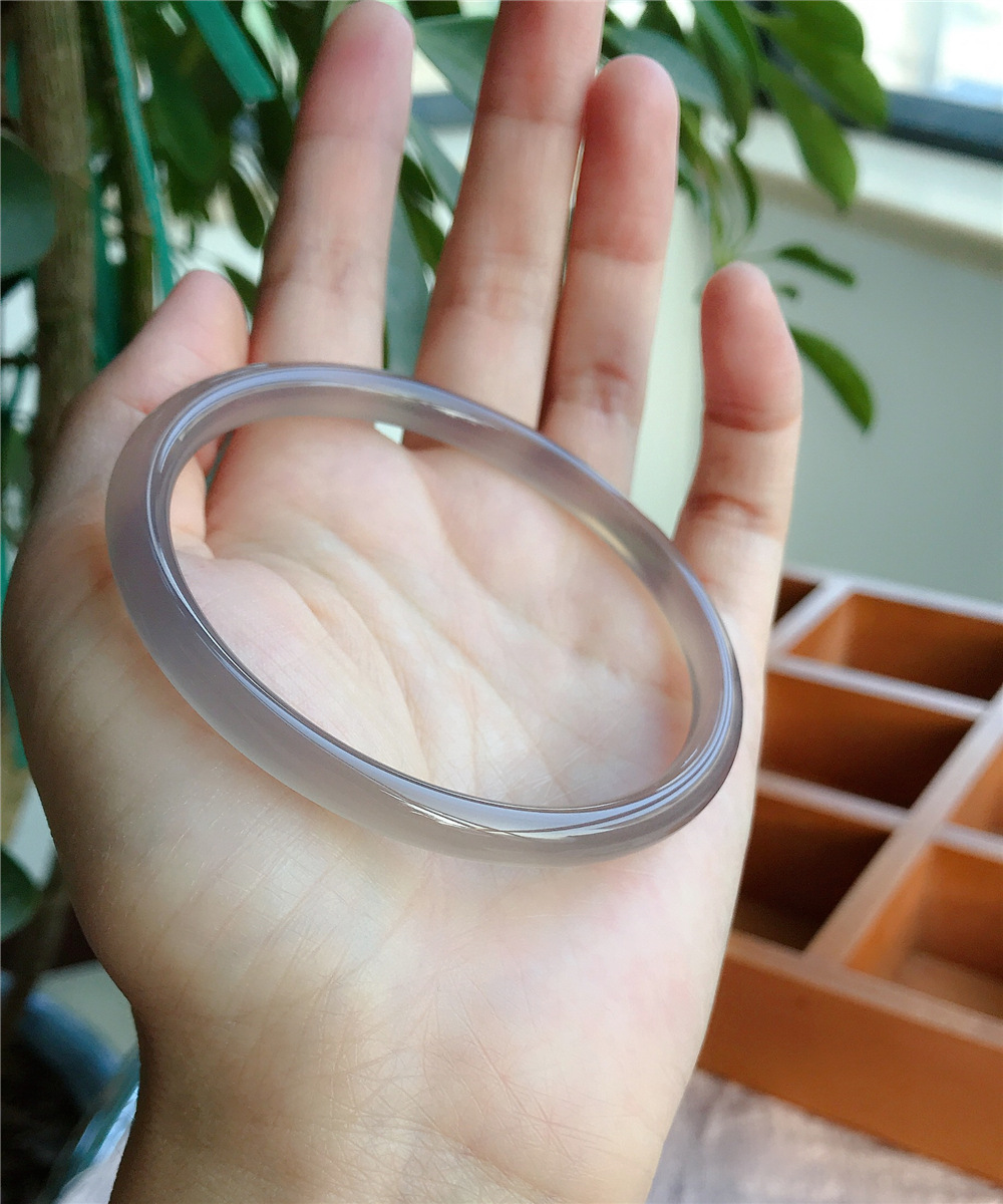 批发冰种烟灰玉髓细圆条手镯 冰灰玛瑙镯子女士玉镯6毫米镯批发