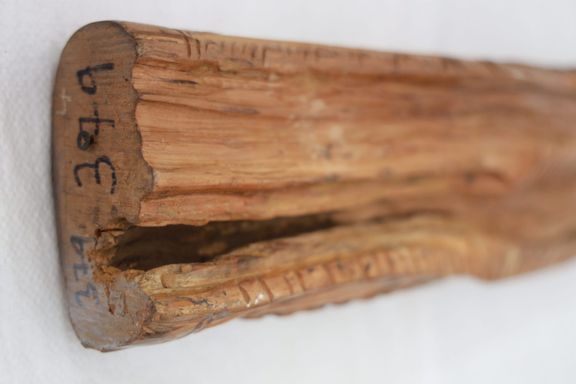 正印度老山檀香木头沉水级老山檀香木批发老山檀香木迈索尔老料