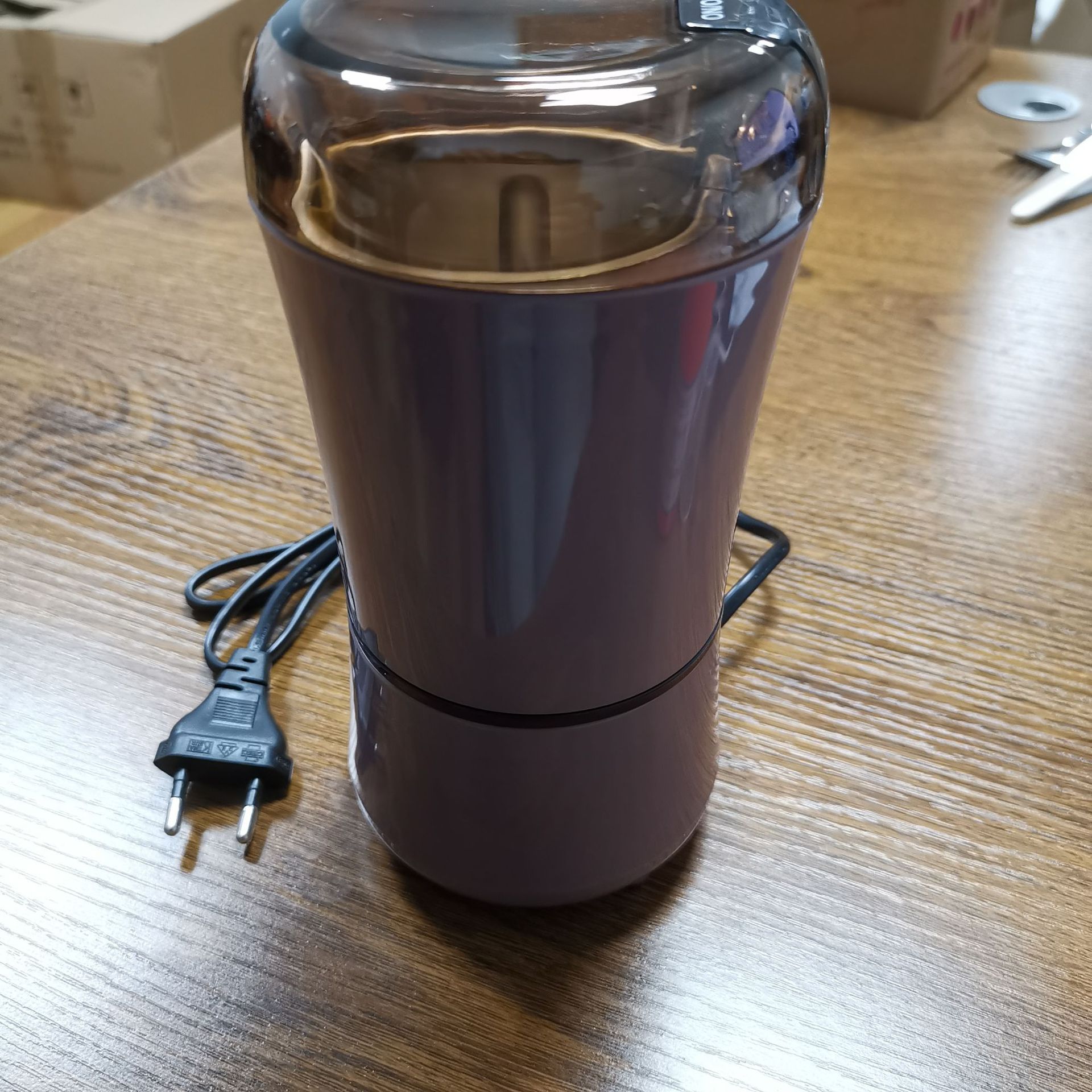 现货欧规外贸迷你磨豆机家用电动咖啡豆打粉机磨豆机干磨机磨粉机