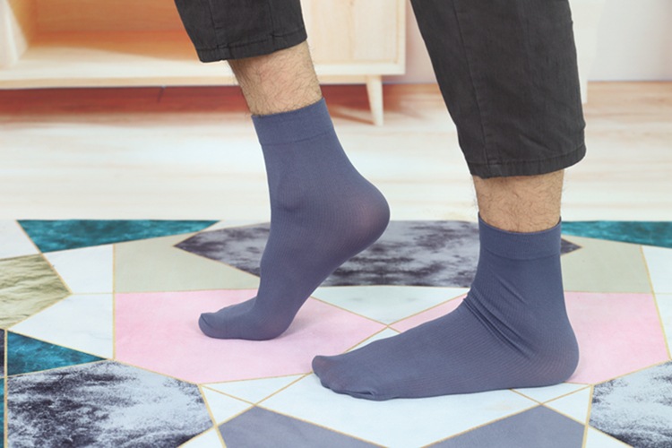 商务丝袜男中筒正装西服皮鞋袜子条纹透气短丝袜男士夏天薄款纯色