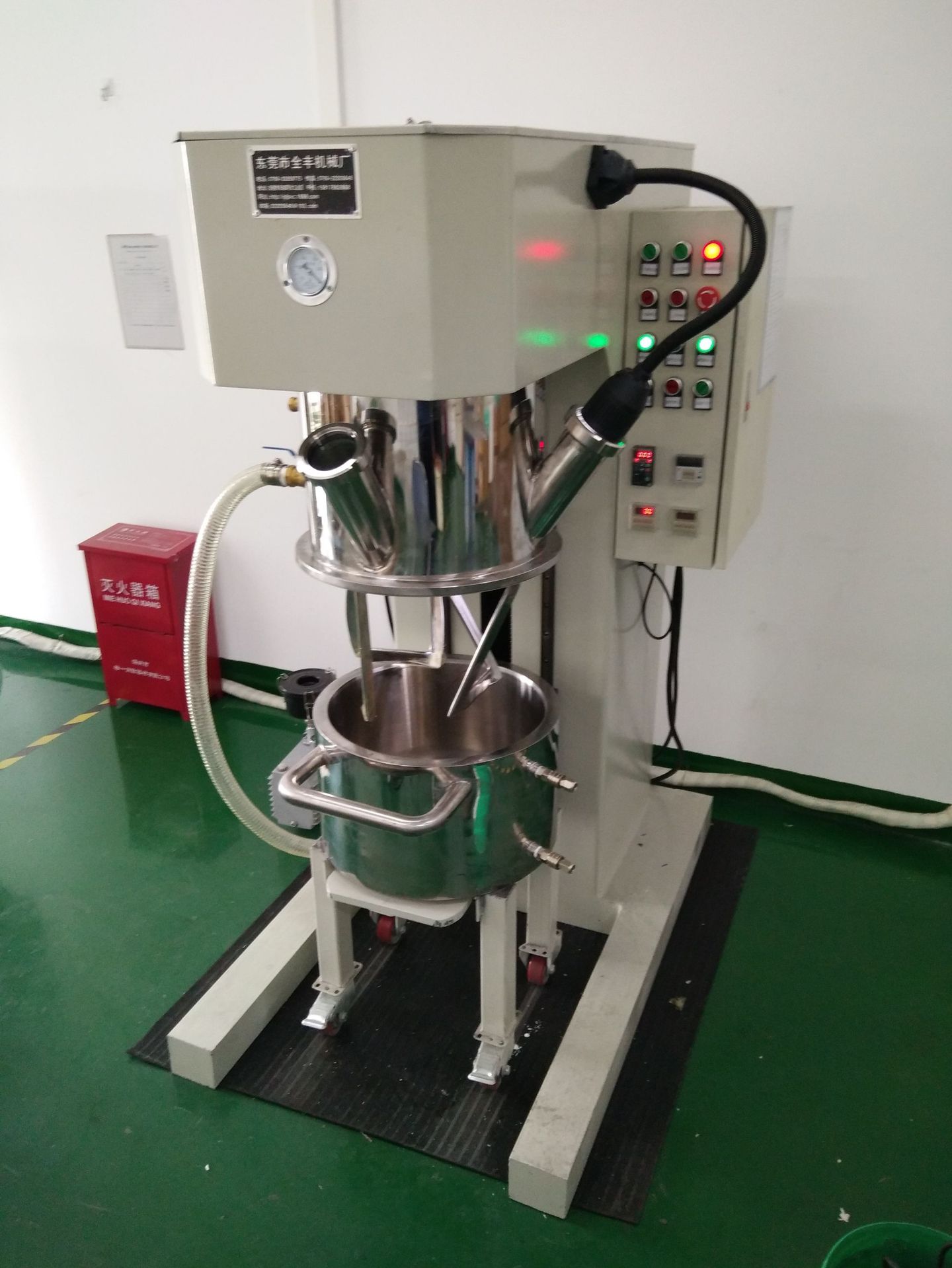 供应60l行星混合机 导热硅胶设备 硅胶搅拌机 双行星搅拌机