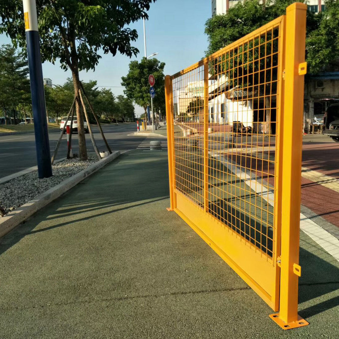 博焱基坑护栏现货供应122米黑黄基坑护栏建筑施工临时防护栏