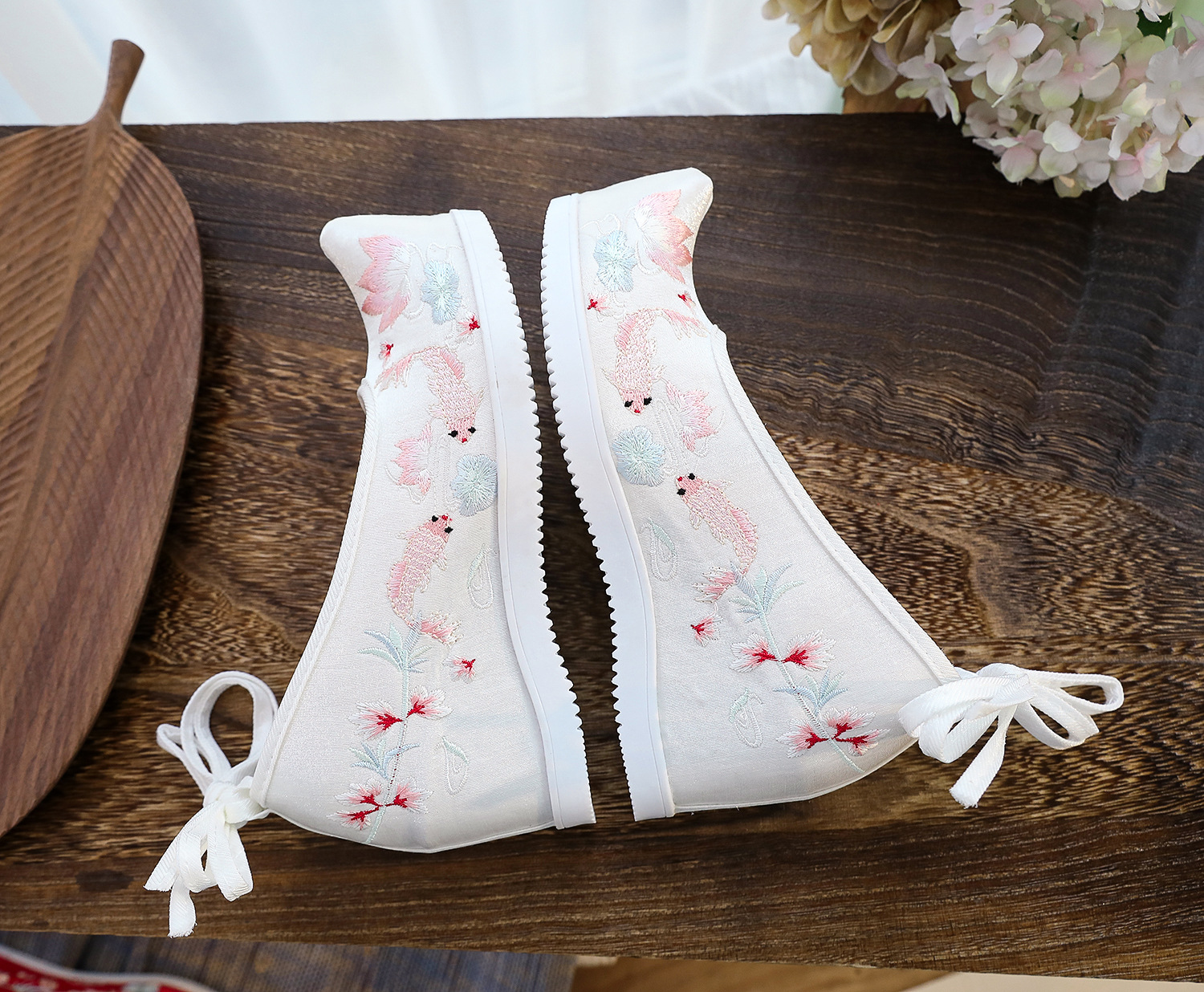 【鱼悦】新款七厘米高跟弓鞋古装绣花汉服鞋子古风翘头履坡跟布鞋