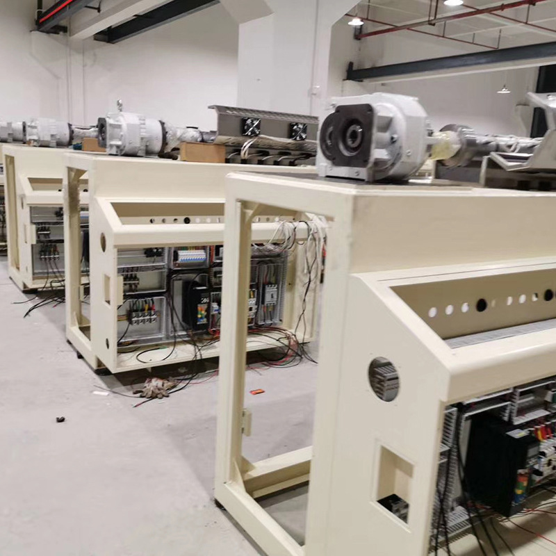 三:熔喷布设备的核心部件:喷丝板