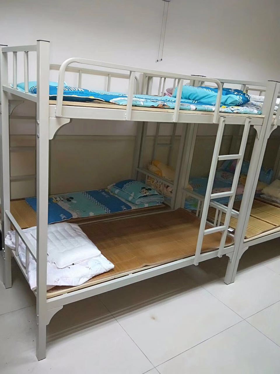 学生宿舍双层铁床工厂员工高低铁架床工厂工人上下铺铁床生产厂家