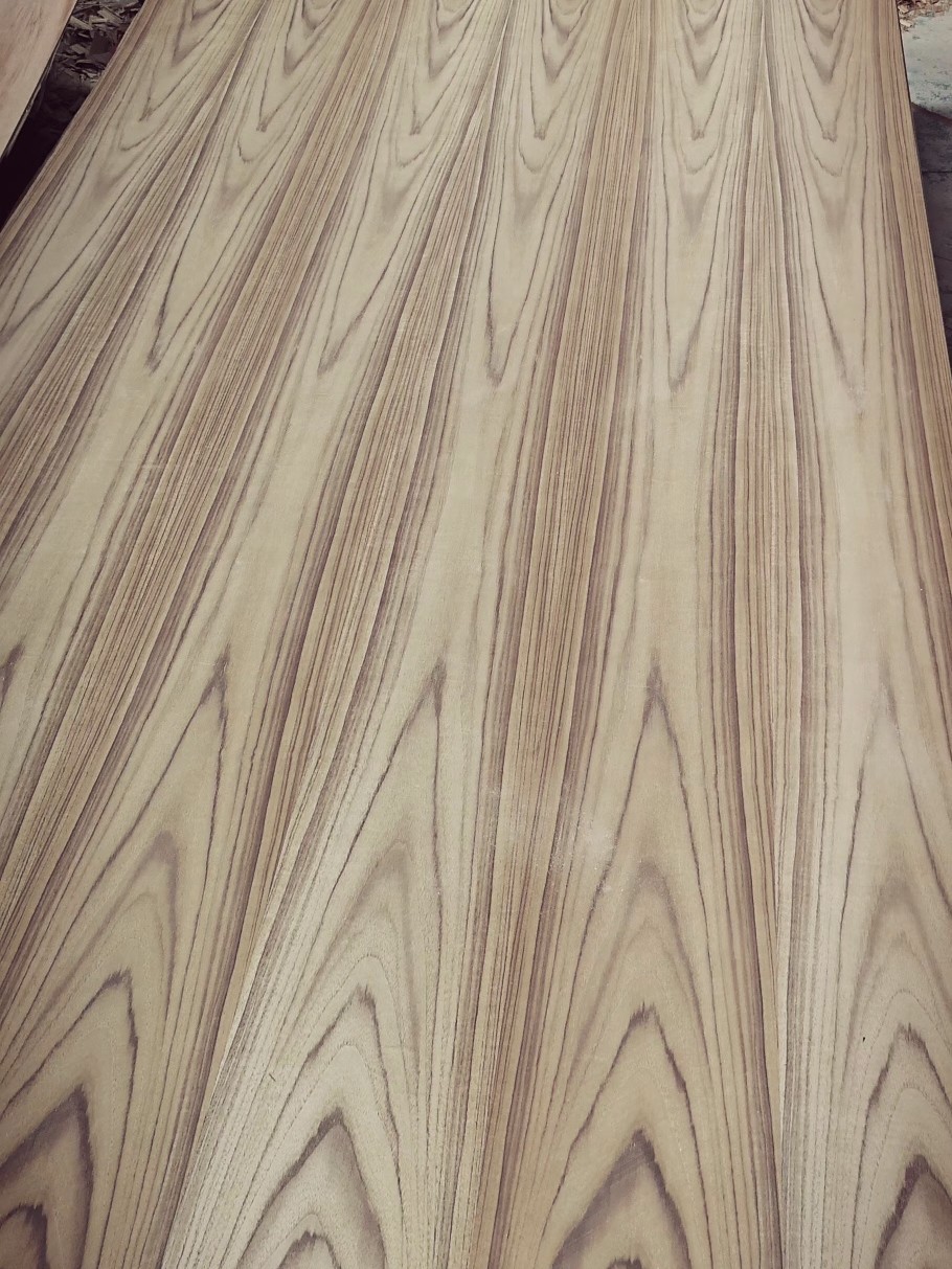 木皮贴面饰面板木纹厂家现货3mm4mm柚木山纹直纹饰面板厂价直销