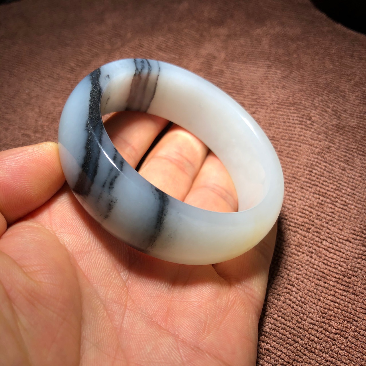 和田玉羊脂玉手镯和田玉青花籽料手镯和田玉手镯和田玉镯天然正品