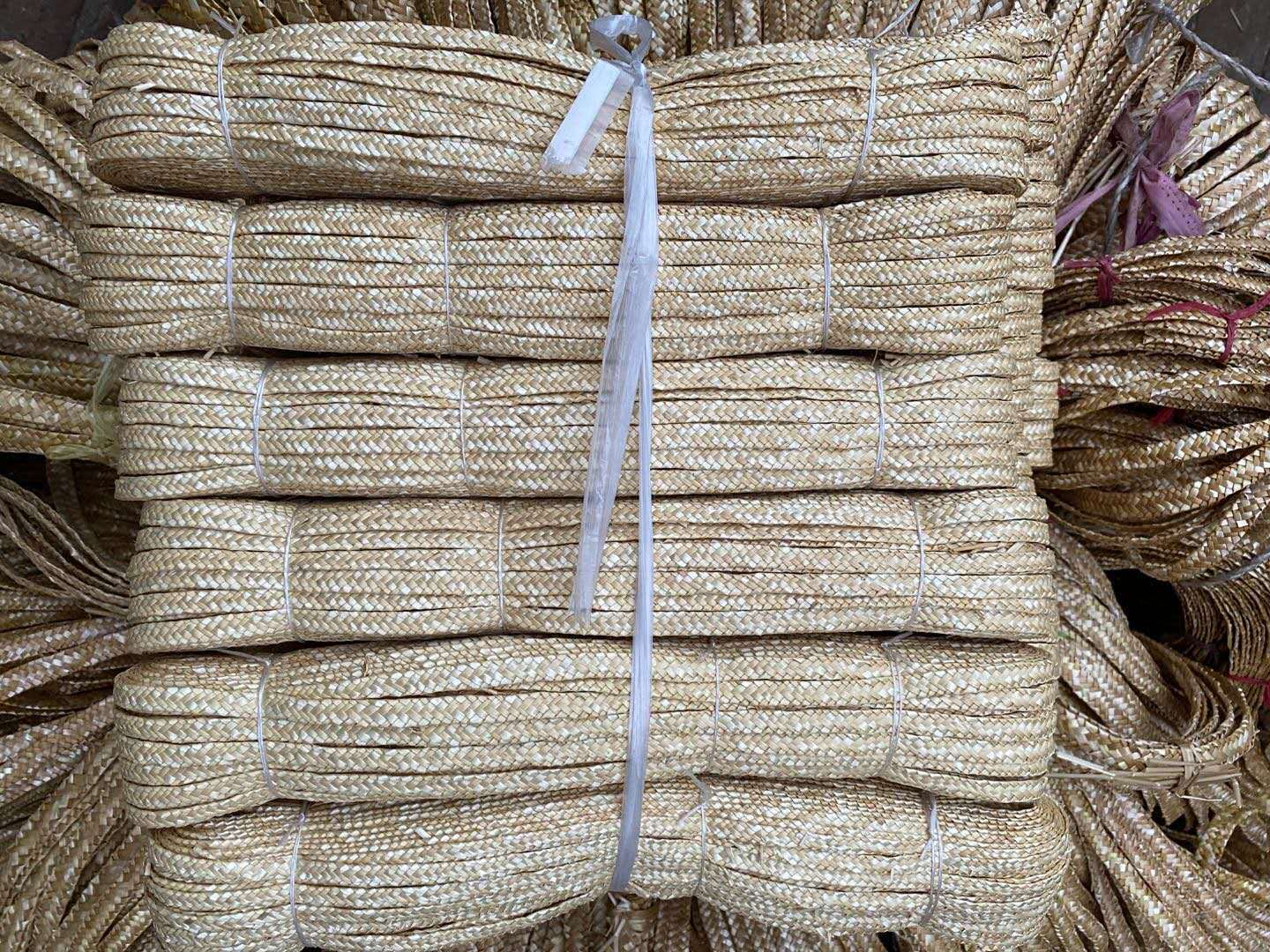 厂家批发麦草辫子 草帽辫子原材料 麦秸秆辫子 手工编织草辫子