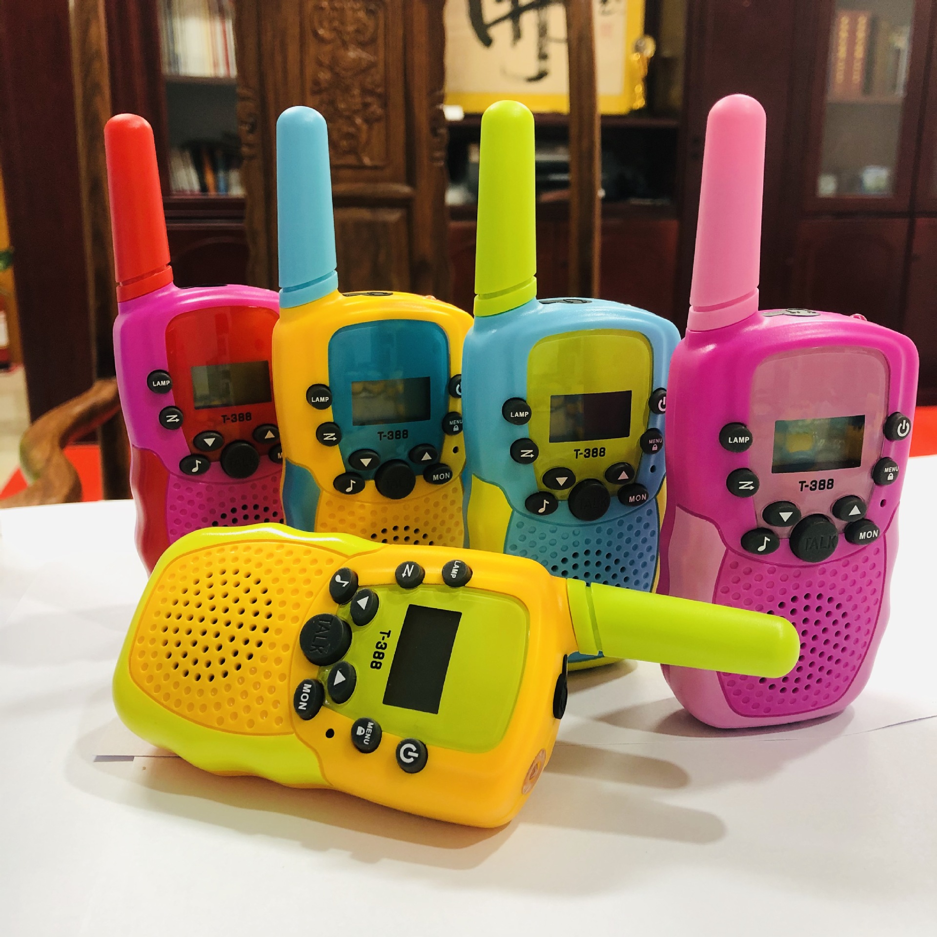 厂家批发t388儿童迷你对讲机跨境电商亚马逊产品可充电手持对讲机