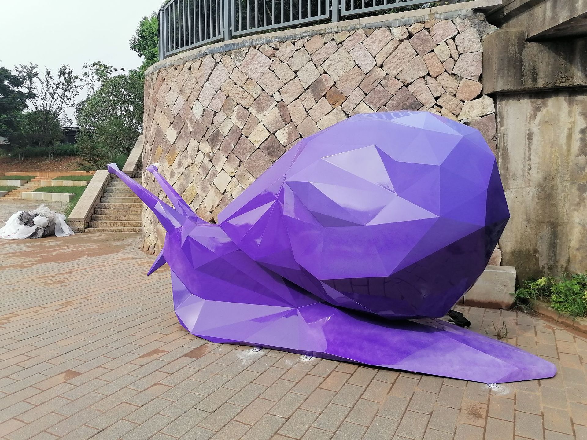 蜗牛雕塑表面切片渐变色动物景观摆件厂家直销来图定做-阿里巴巴