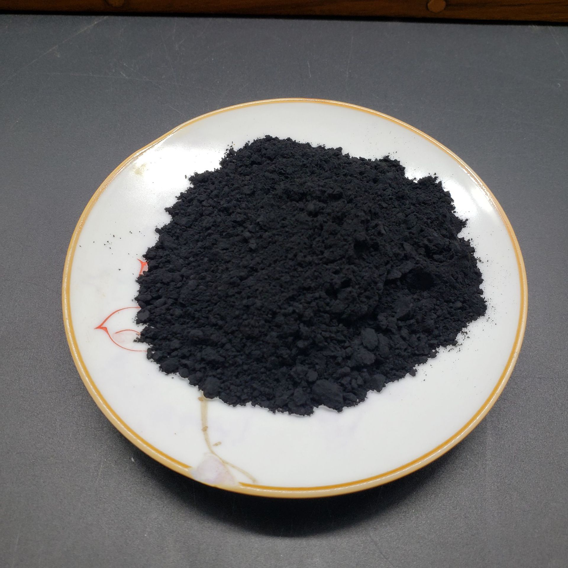 厂家供应氧化铁黑底漆面漆用四氧化三铁免费取样