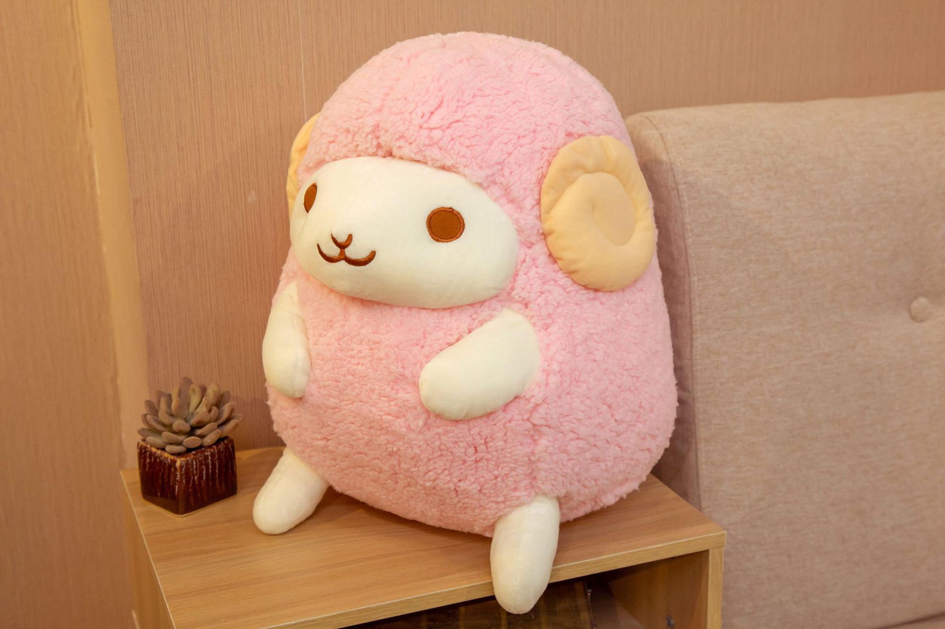 新款泡泡绒坐姿圆滚滚三色绵羊毛绒玩具公仔跨境毛绒玩具抓机娃娃