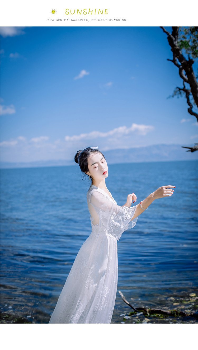 白色蕾丝露背喇叭袖仙女写真裙文艺复古飘逸大摆海边度假沙滩长裙
