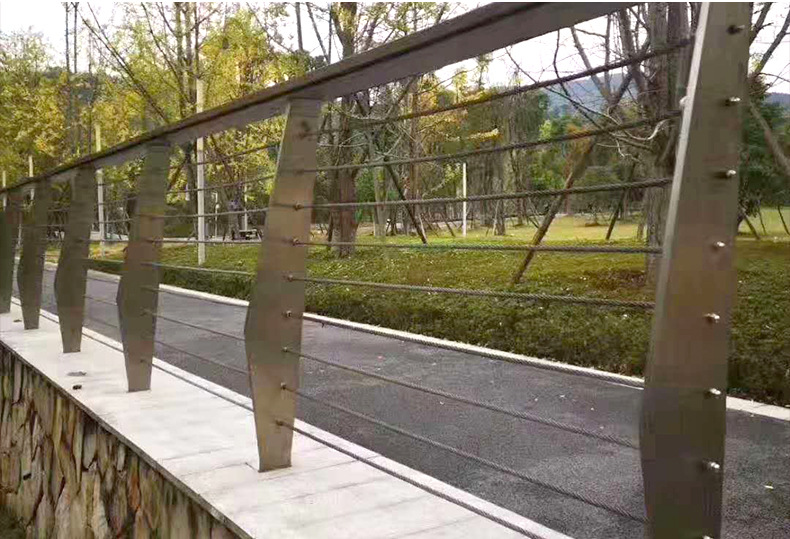 现货供应 绳索护栏 河道山路钢丝绳护栏 景区绳索护栏