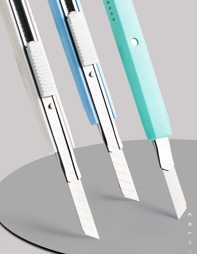 得力2086简约迷你彩色美工刀学生美术课手工刀裁纸刀家用办公小刀