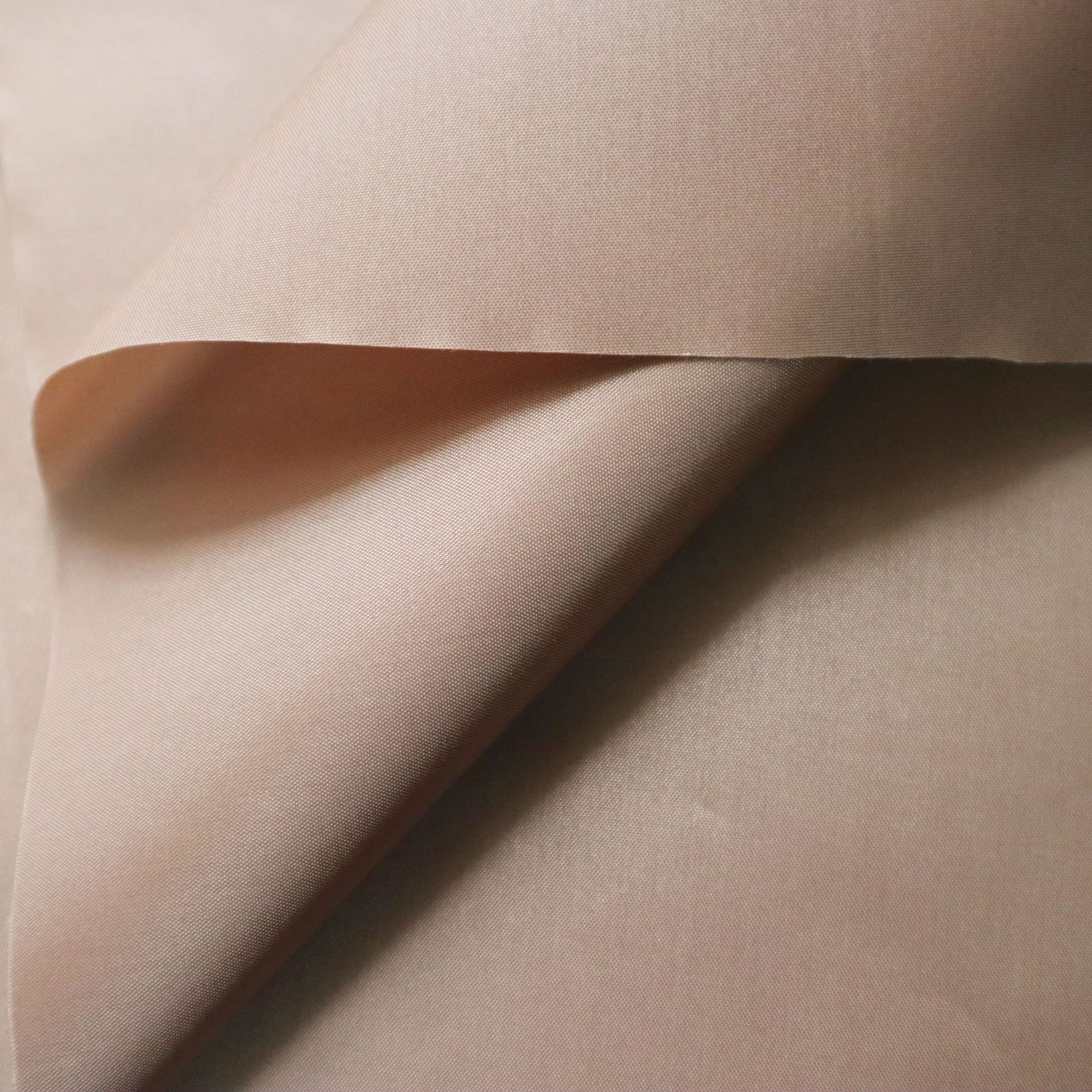 75d210t卡其色涤塔夫 防水pu3000 高水压户外野营帐篷面料