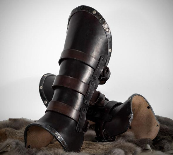 中世纪文艺复兴武士pu皮革护腿鞋扣带铆钉套舞台剧表演cos道具