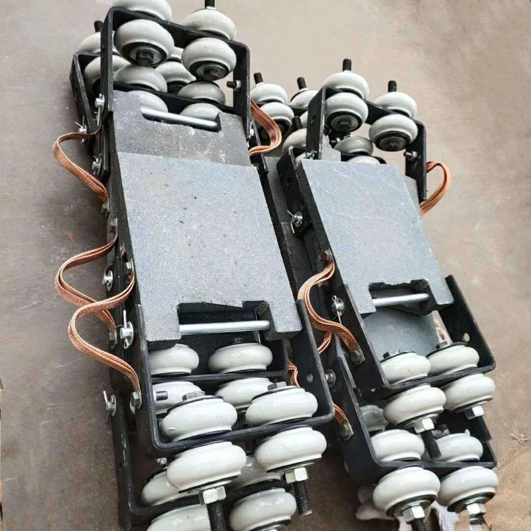 行车导电滑块钢体集电器无接缝受电器800安单级滑触线