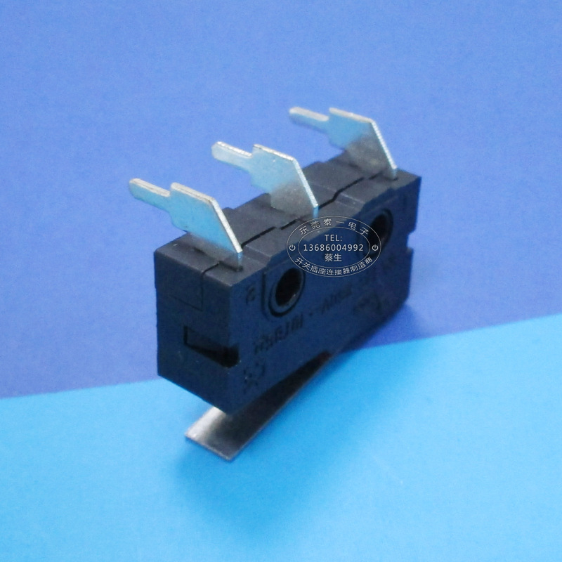 20*10黑色胶壳小型报警器开关 3脚全铜卧式直柄行程开关kw12-kb
