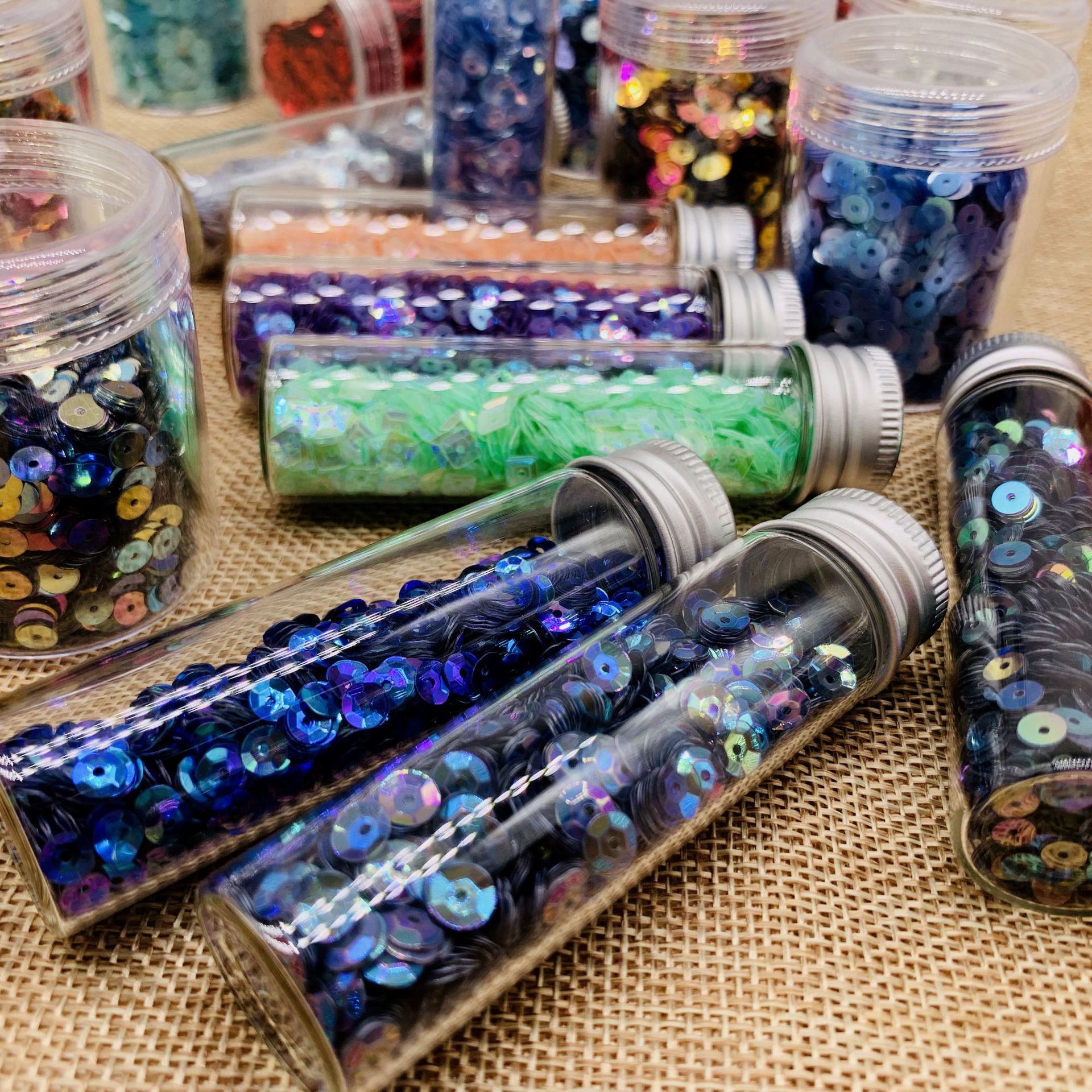 法式刺绣钉珠专用亮片 彩色亮片异形片 造花 手推绣亮片