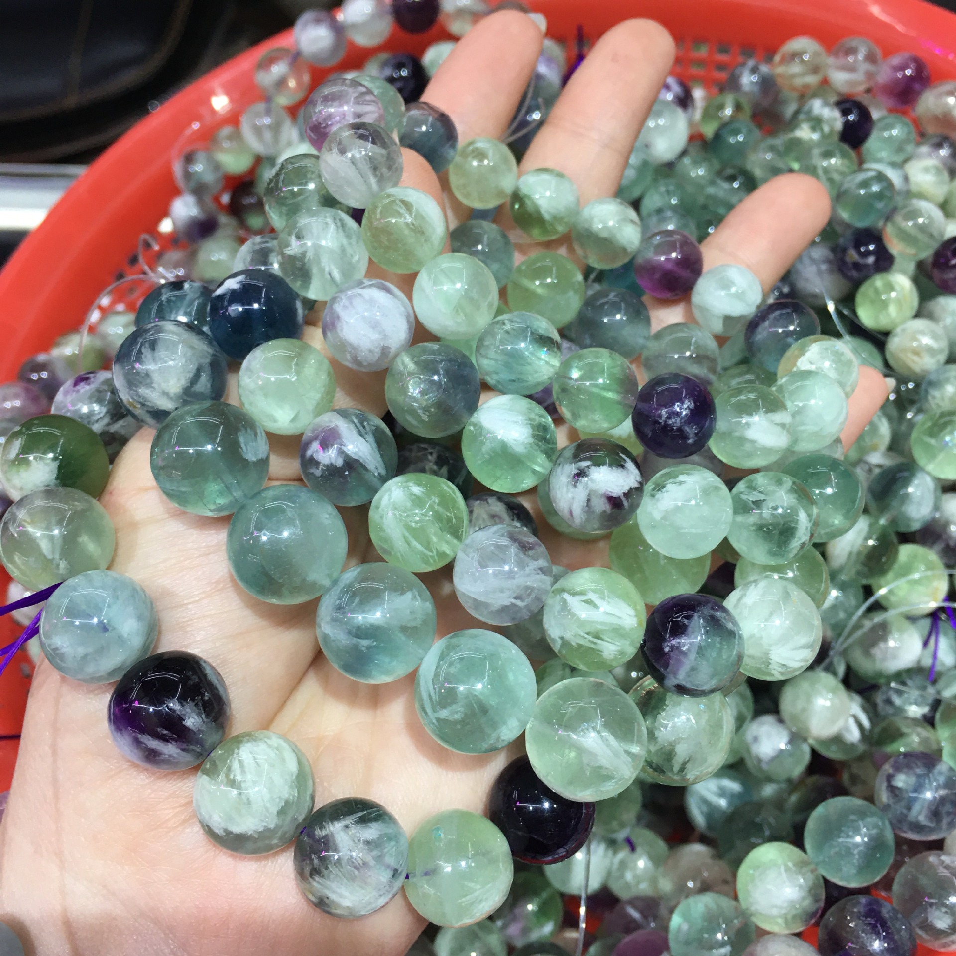 天然羽毛萤石手链手串 羽毛清晰漂亮 彩萤石单圈手链手串工厂直销