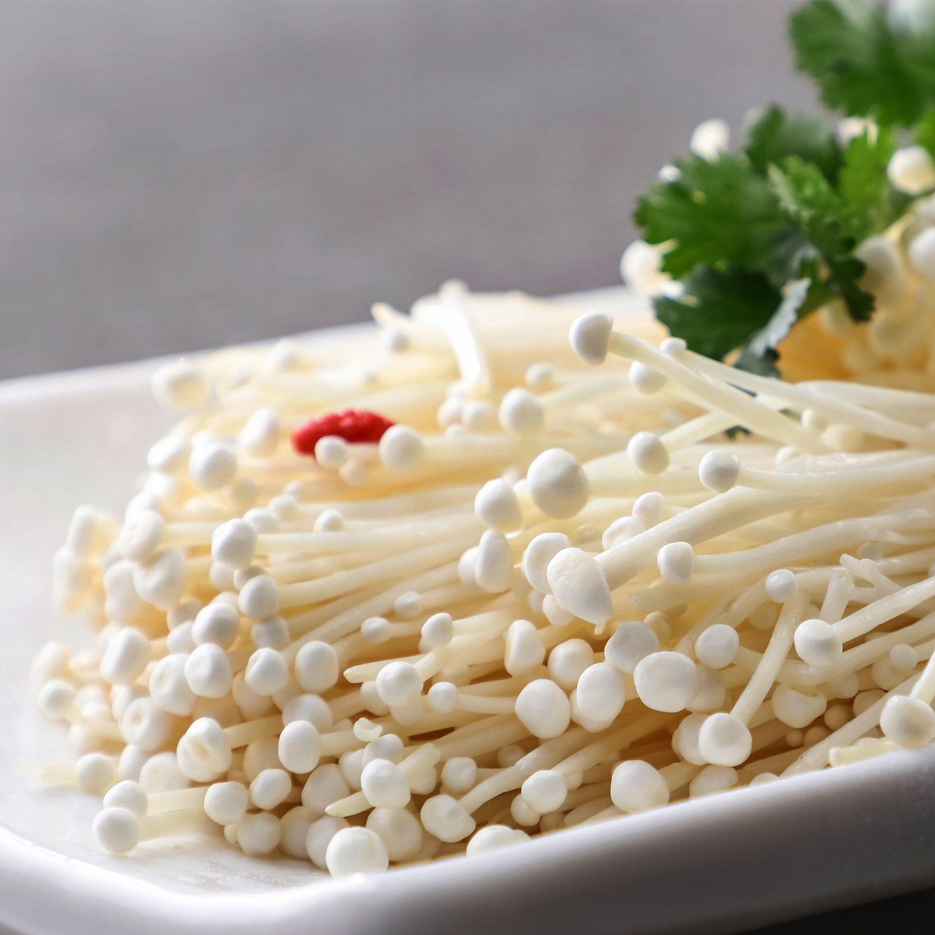 众美佳新鲜的白色金针菇 火锅食材 大袋食用菌蔬菜批发零售250g装