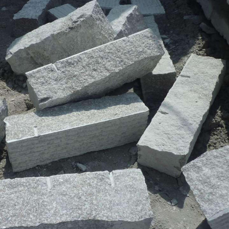 自然面花岗岩护坡石 防护石 三五块石弹石水库堤坝专用 异型石材