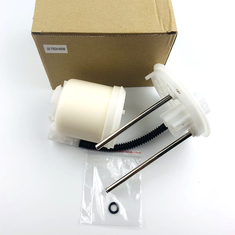 适用于丰田06-11款凯美瑞 燃油滤清器汽油滤芯汽油格 77024-33090