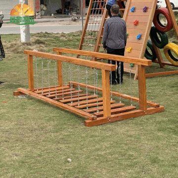 游乐园公园小区木质儿童游艺设备 拓展锻炼幼儿园荡桥平衡独木桥