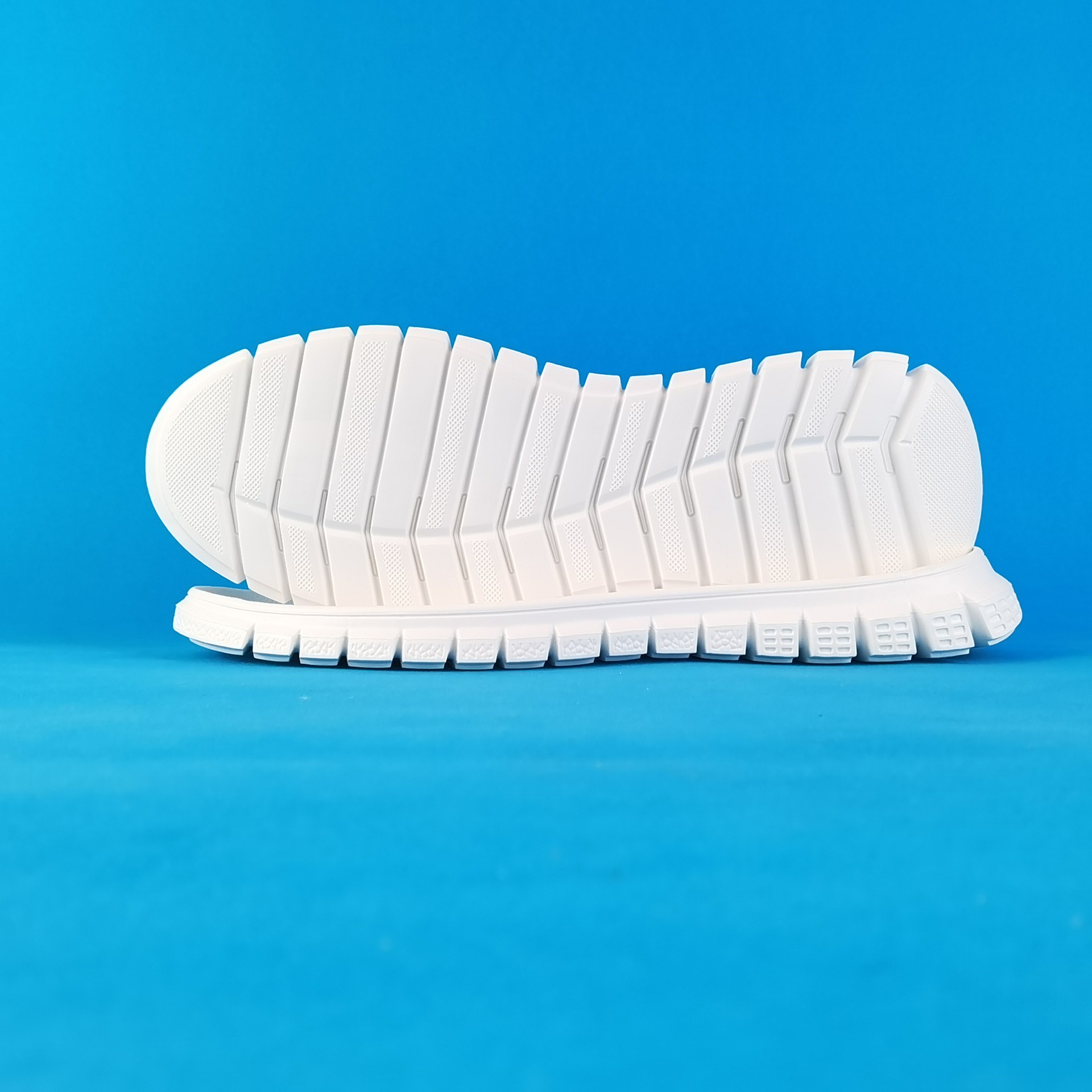 厂家供应橡胶鞋底 男士耐磨高弹发泡eva鞋底大底