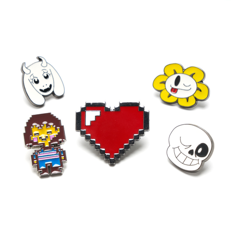 网红爆款undertale游戏传说之下红色爱心形金属胸针别针现货批发