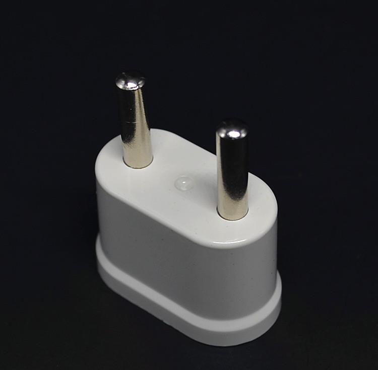 买二送一 欧规电源转换插头两圆脚插头转二孔插座欧标转转器德标