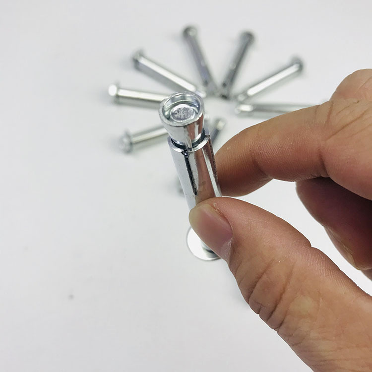 膨胀螺丝攀岩石螺钉户外加固木板螺丝