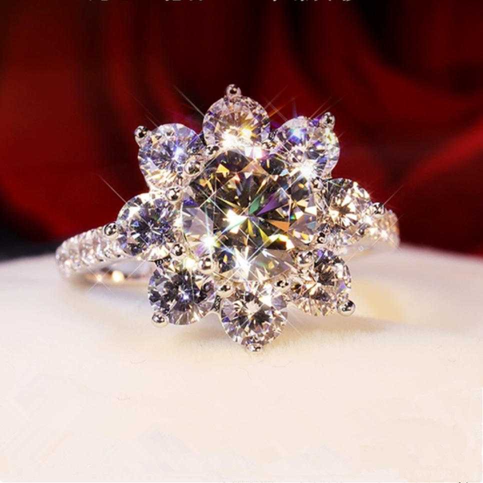 海瑞同款太阳花钻戒d色莫桑石戒指 银镀白金18k金戒指女厂家直销