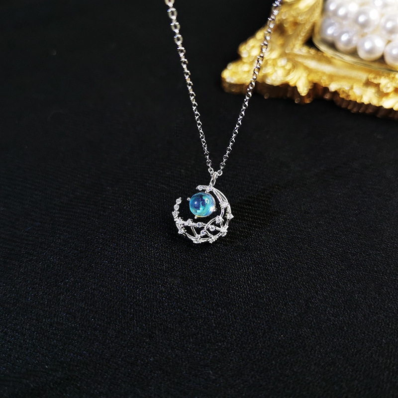 s925纯银月光石月亮项链女网红小众设计锁骨链轻奢银饰品货源批发