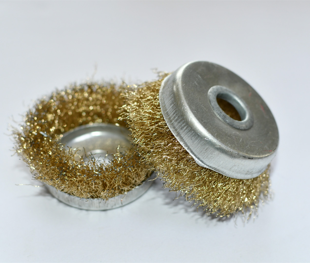 201,304不锈钢钢丝轮 扭丝钢丝轮 平型钢丝轮 钢丝刷 不锈钢刀刷