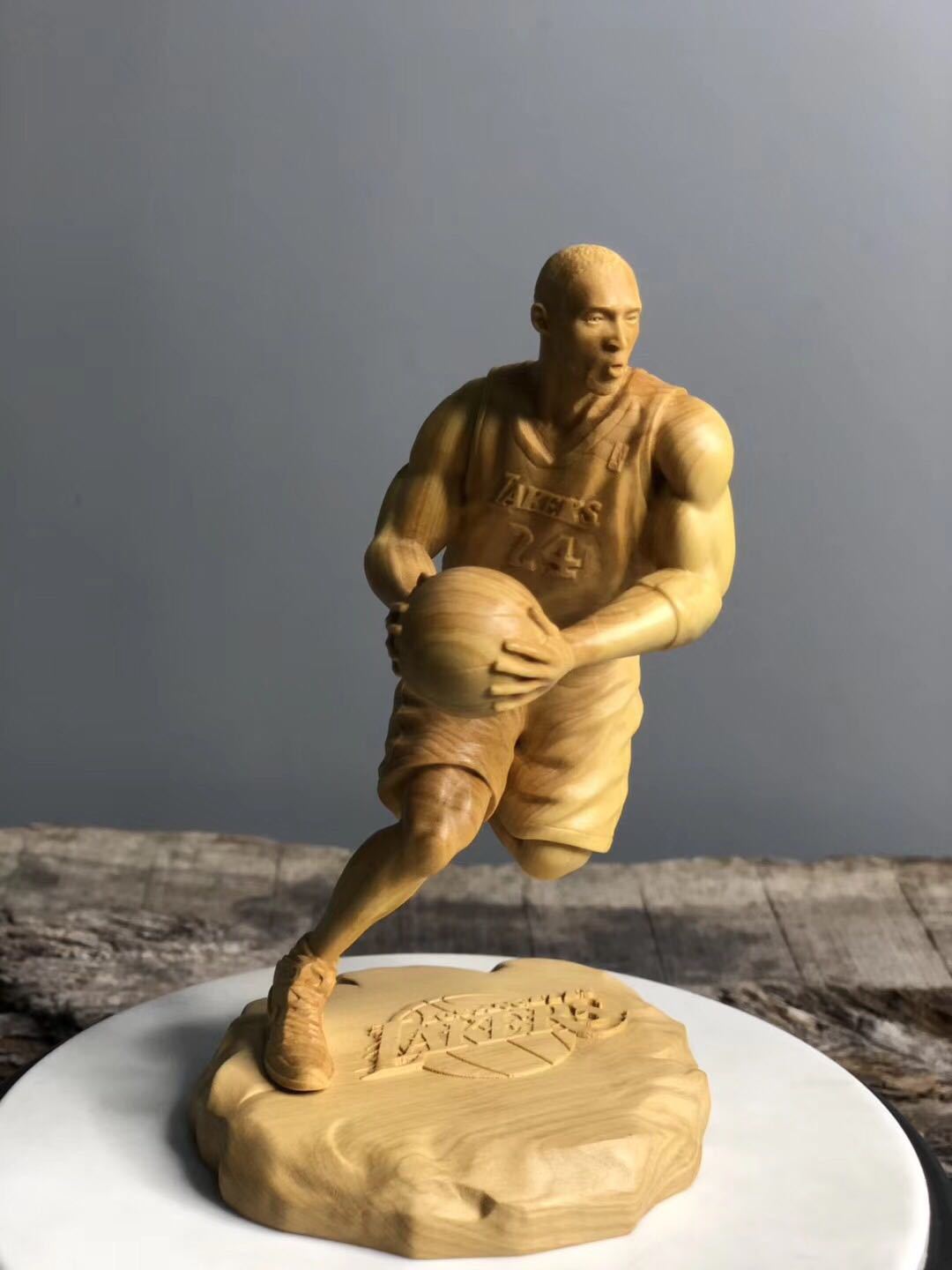 黄杨木雕厂家直销nba球星科比纪念版工艺品家居饰品中式摆件