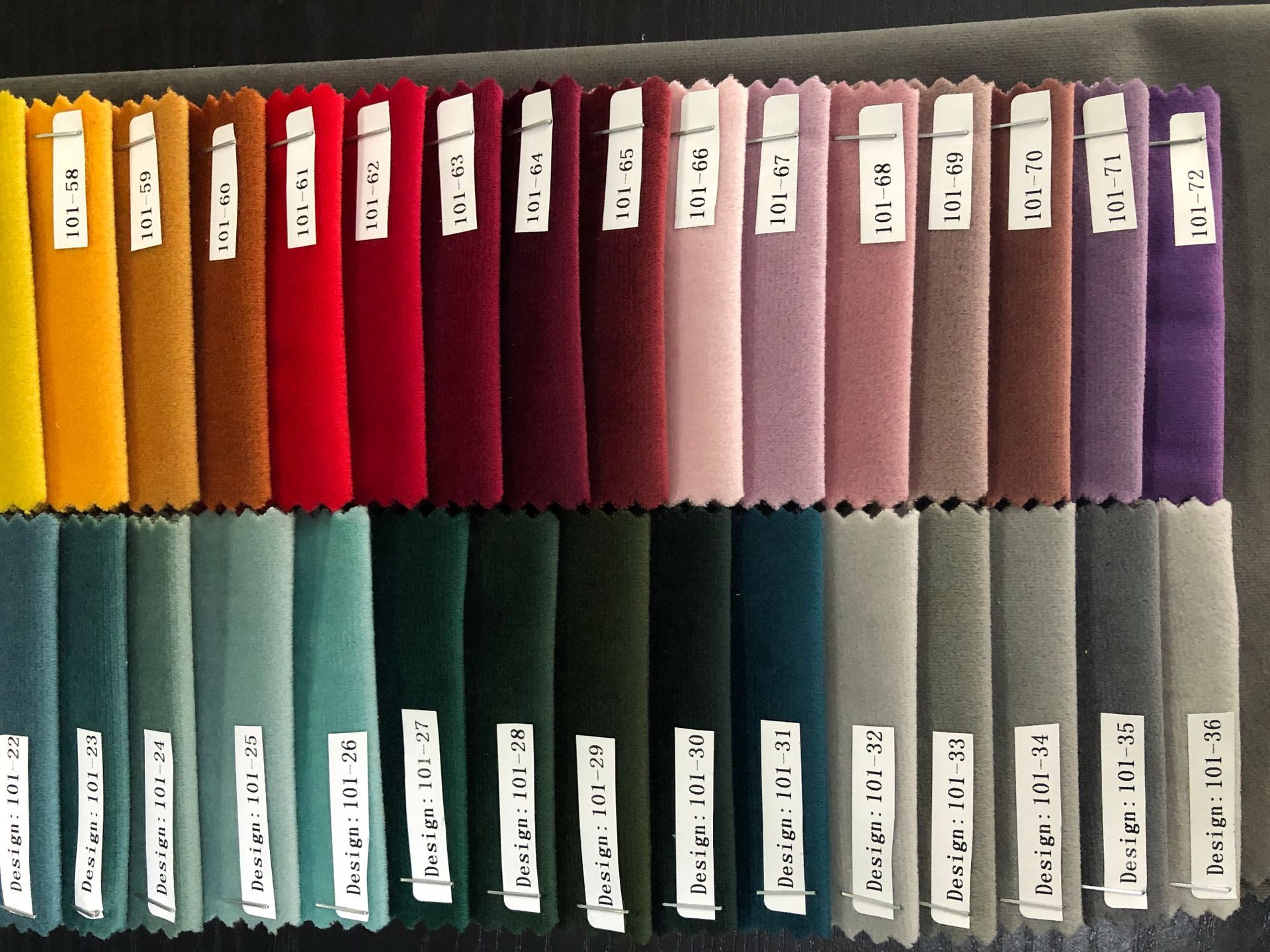 绒布批发天鹅绒荷兰绒丽丝绒面料沙发抱枕地垫窗帘布料厂家现货