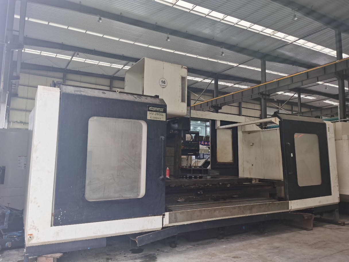 大型珈玛立式加工中心2500*1100*1100.fanuc系统