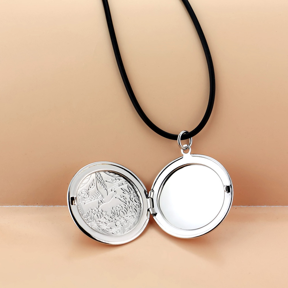 批发创意可放照片圆形相盒吊坠项链镀厚白金男女银首饰品淘宝热销