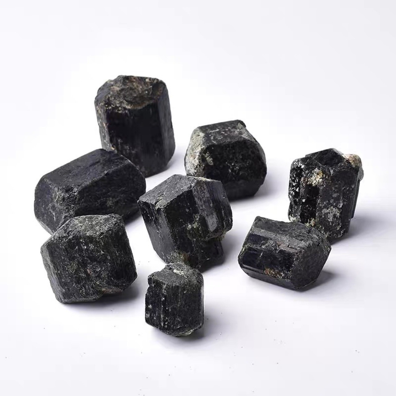 天然电气石原石托玛琳石黑碧玺原石净化水教学标本