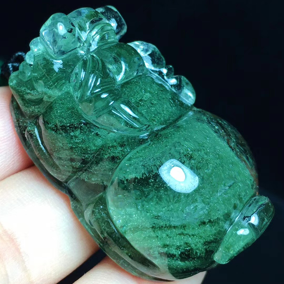 天然绿幽灵白水晶貔貅吊坠绿幽灵彩幽灵聚宝盆千层山金字塔批发