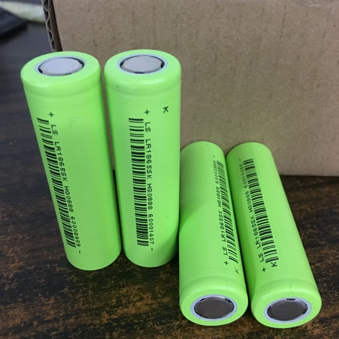 力神18650锂电池2600mah 全a品足容量带防爆伐平头锂电池-阿里巴巴